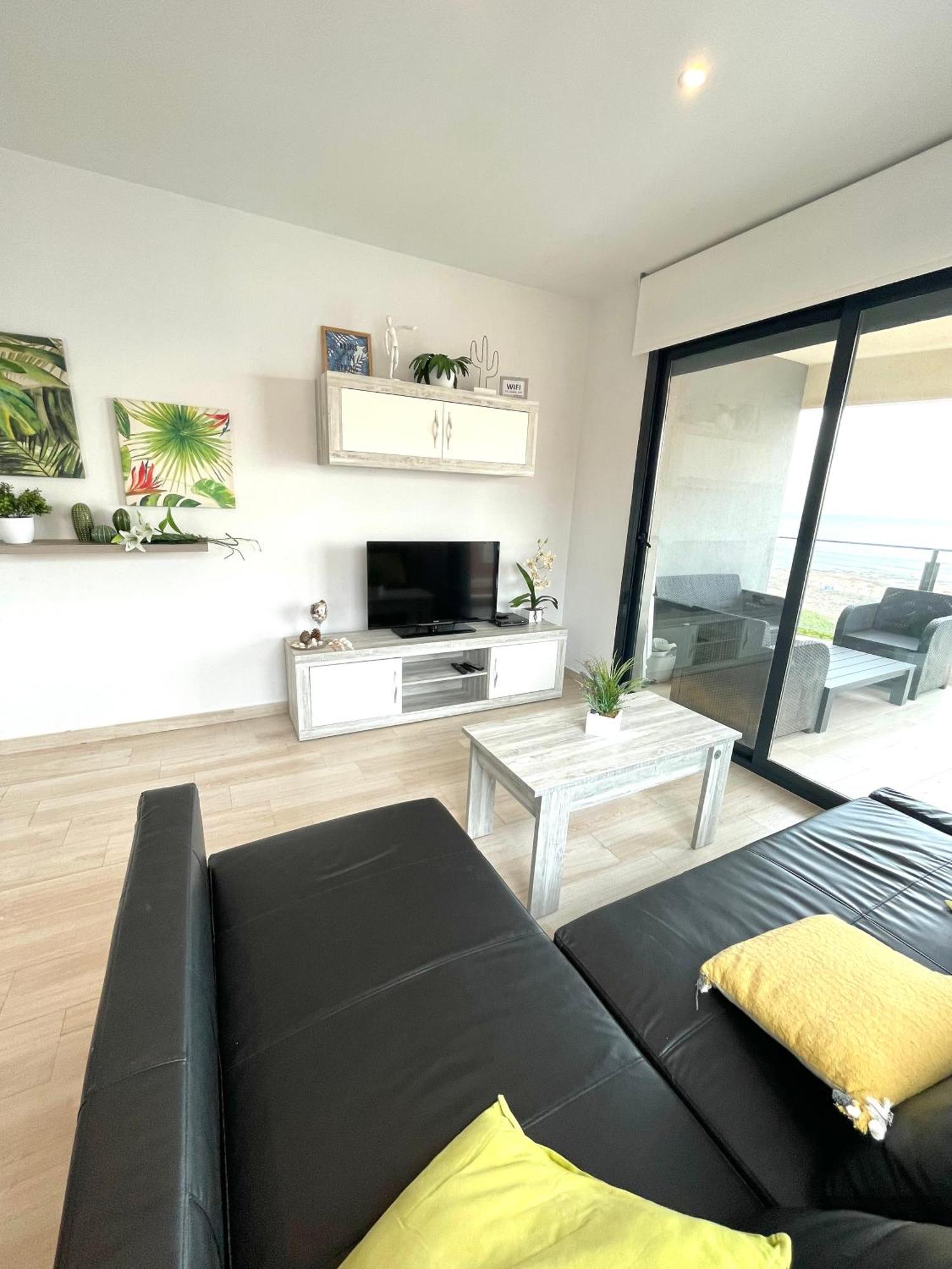 Luxury And Modern Beach Apartment With Sea Views La Mata (Torrevieja) Exterior foto